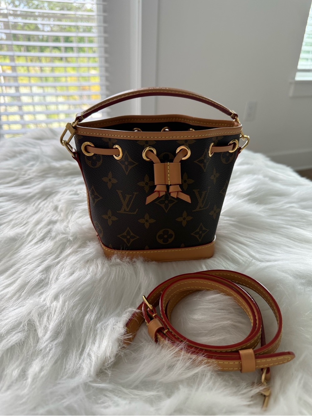 Louis Vuitton: Nano Noe Brown Monogram *AUTHENTIC* - Picture 3 of 15